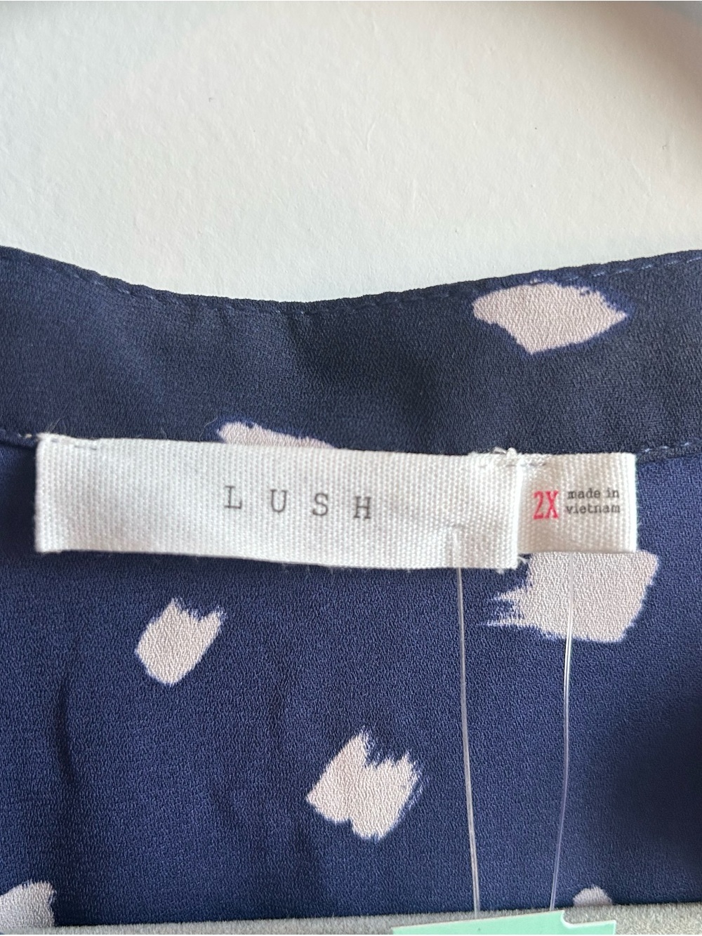 Lush 2X Navy V-Neck Spot Print Blouse - Picture 4 of 12